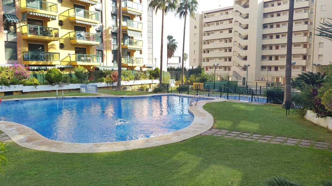 Impresionante Primera Linea De Playa, Bajondillo Beach Torremolinos Buitenkant foto